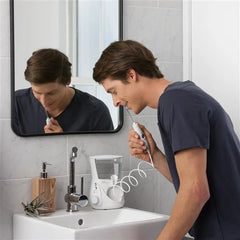 White Aquarius™ Professional Water Flosser – White (WP-670)